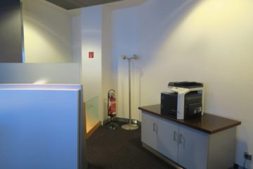 lufthansa senator lounge hamburg drucker