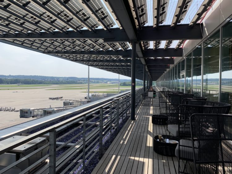 primeclass lounge zuerich terminal e terrasse 3