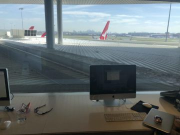qantas international business lounge sydney arbeitsplatz