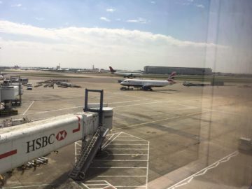 qantas london lounge londonheathrow aussicht rollfeld