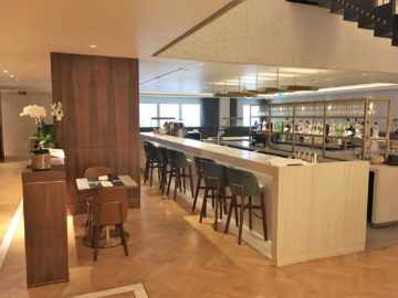 qantas london lounge londonheathrow cocktailbar2
