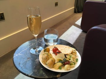 qantas london lounge londonheathrow essen