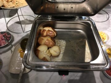 qantas london lounge londonheathrow kartoffeln