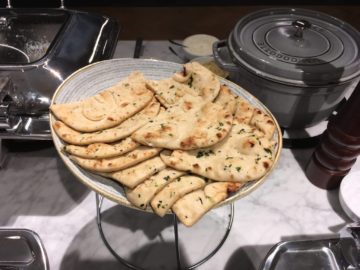 qantas london lounge londonheathrow nan bread