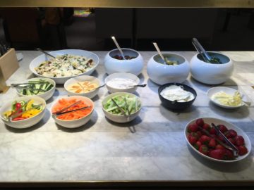 qantas london lounge londonheathrow salat