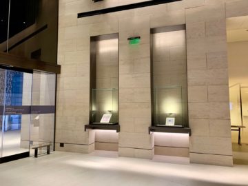 qatar airways al safwa first class lounge doha kunst 2