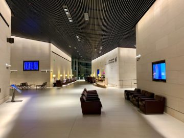 qatar airways al safwa first class lounge doha lobby 4