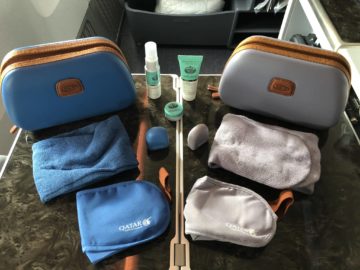 qatar airways business class boeing 777 200lr amenity kits farbvergleich