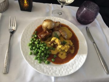 qatar airways business class boeing 777 200lr hauptspeise kartoffeln beef