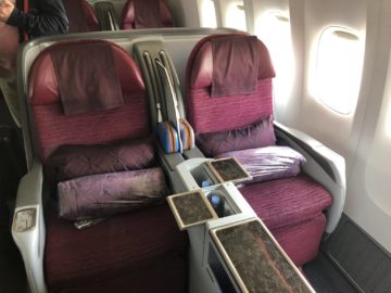 qatar airways business class boeing 777 200lr reihe3
