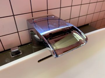 qatar airways first class a380 bad wasserhahn