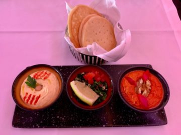 qatar airways first class a380 essen mezze