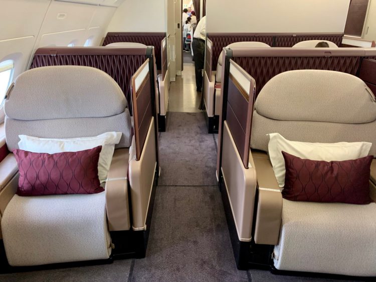 qatar airways first class a380 kabine 2