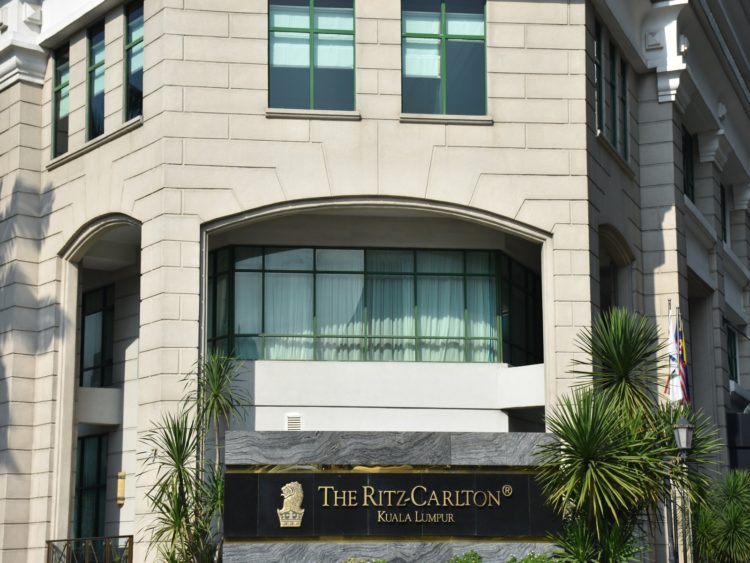 ritz carlton kuala lumpur schild