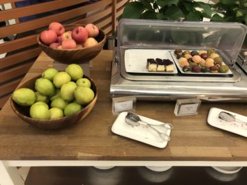 royal orchid lounge hong kong obst snacks