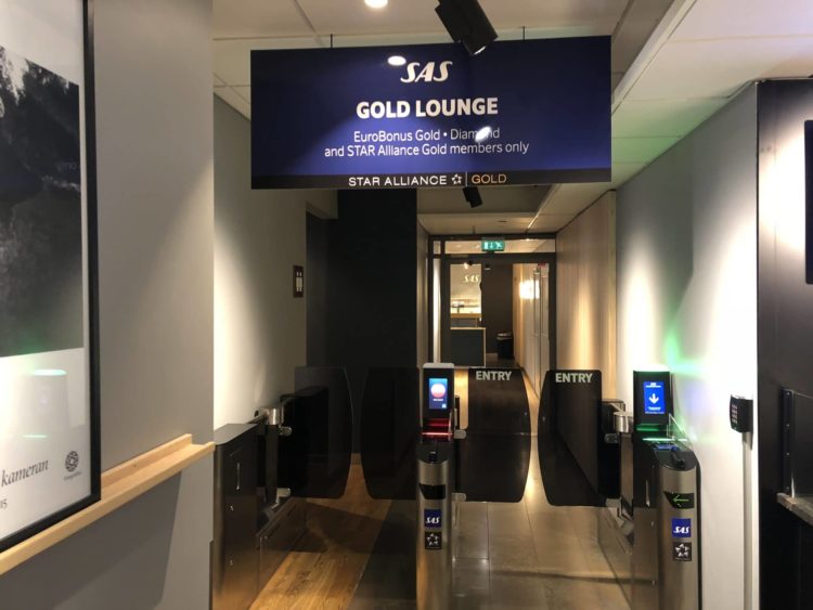 sas gold lounge oslo gardermoen eingangsbereich