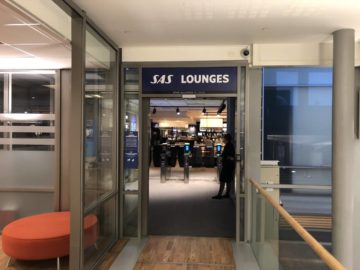 sas gold lounge oslo gardermoen eingangsbereich business lounge