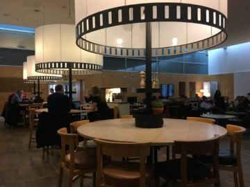sas gold lounge kopenhagen esstisch