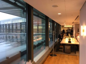 sas gold lounge stockholm fensterfront 1