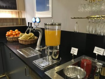 sas gold lounge stockholm orangensaft
