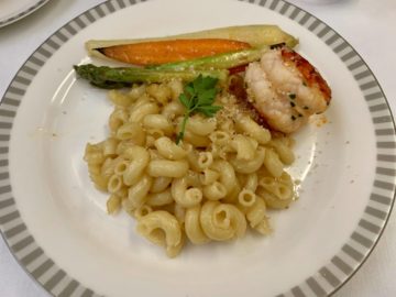 singapore airlines business class a350 900ulr essen lobster 2