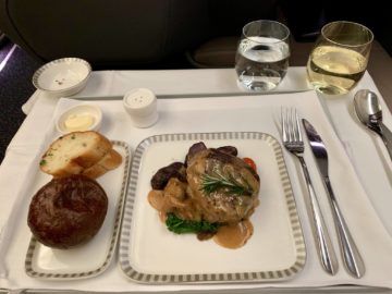 singapore airlines business class a350 900ulr essen steak 1