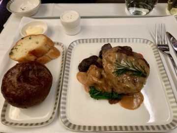 singapore airlines business class a350 900ulr essen steak 2