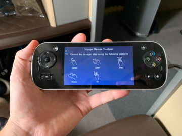 singapore airlines first class 777 300er controller 2