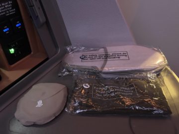 singapore airlines regional business class a350 900 amenities