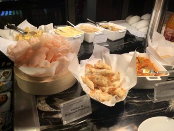 singapore airlines silverkris lounge brisbane chicken dumplings