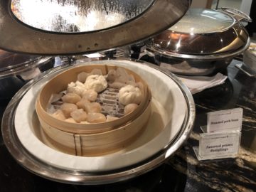 singapore airlines silverkris lounge brisbane prawn dumplings