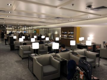singapore airlines silverkris lounge hong kong lounge uebersicht