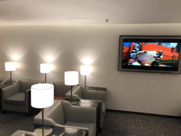 singapore airlines silverkris lounge hong kong sessel2