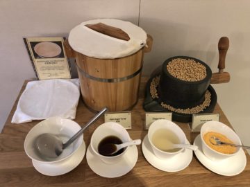singapore airlines silverkris lounge hong kong soja bohnen