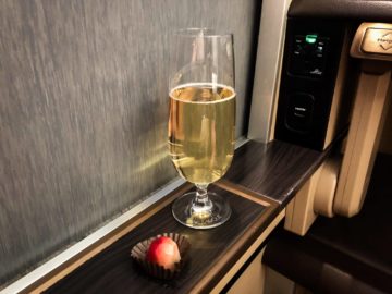 singapore airlines first class 777 champagner mint