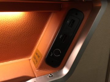 singapore airlines first class 777 usb anschluesse