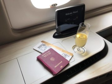 singapore airlines neue first class a380 champagner begruessung