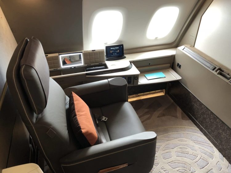 Singapore Airlines neue First Class A380 Sitz Blick auf die Wand