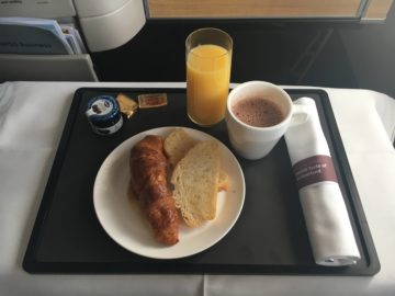 swiss business class 777 300er essen fruehstueck rueckflug 2