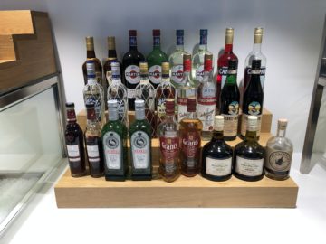 swiss business lounge zurich e gates hochprozentiger alkohol