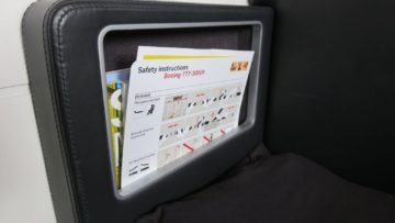 swiss first class boeing 777 300er ablagefach 2