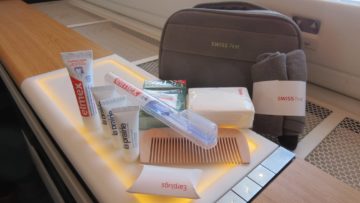 swiss first class boeing 777 300er amenity kit 2