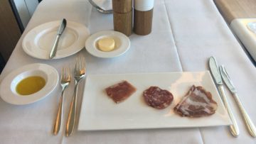 swiss first class boeing 777 300er essen wurst