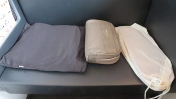 swiss first class boeing 777 300er pyjama 2