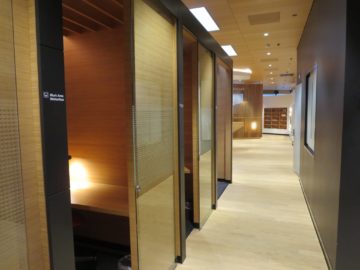 swiss first class lounge zuerich a arbeitsbereich 1