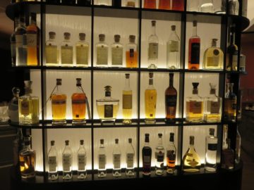 swiss first class lounge zuerich a bar 7