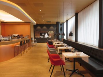 swiss first class lounge zuerich a restaurant 1