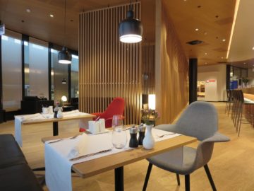 swiss first class lounge zuerich a restaurant 3