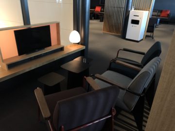 swiss senator lounge zurich a gates drei vor dem tv