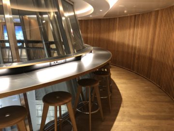 swiss senator lounge zurich a gates sitzgelegenheiten